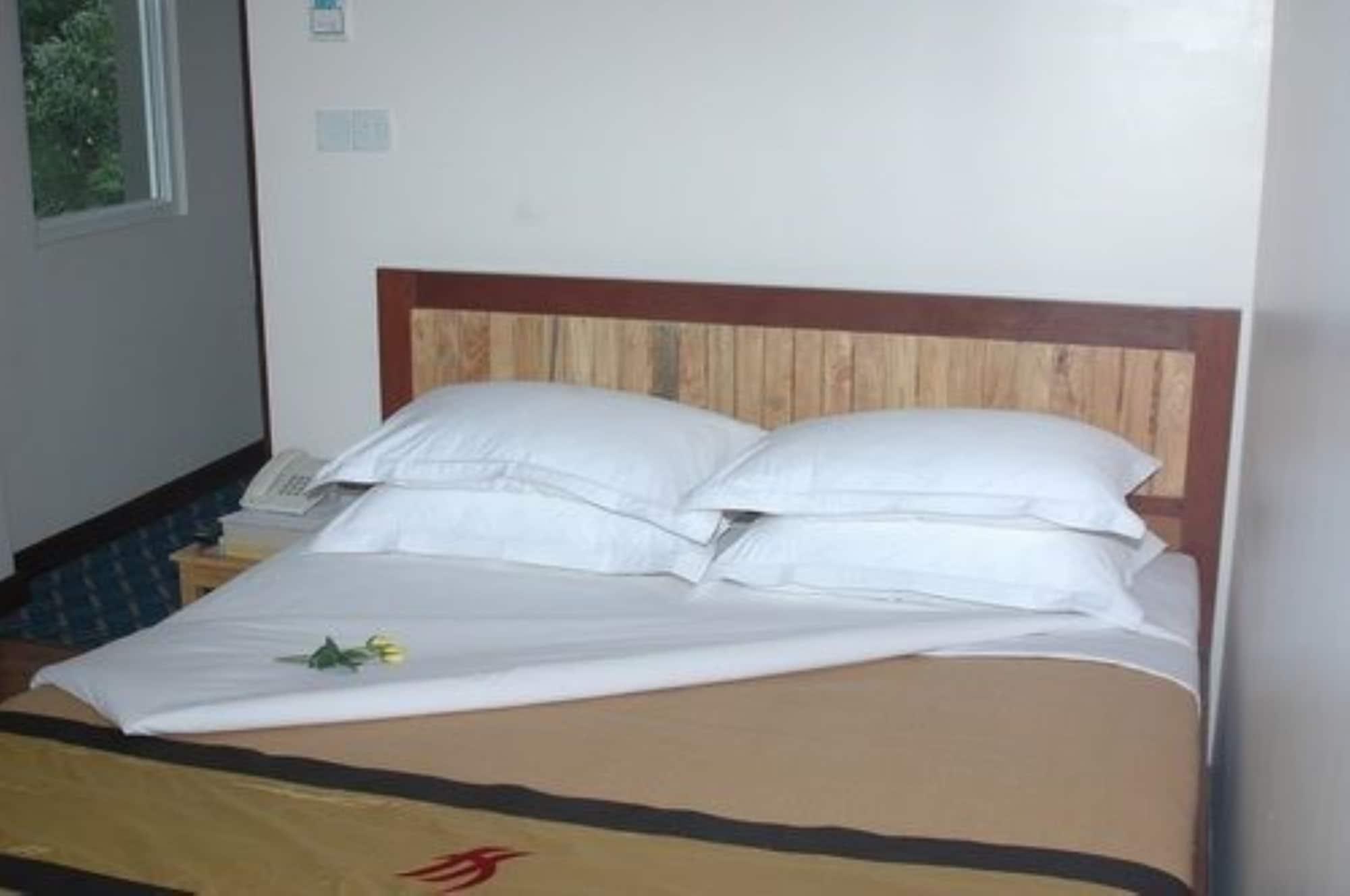 Hotel 7 Mile Янгон Екстер'єр фото