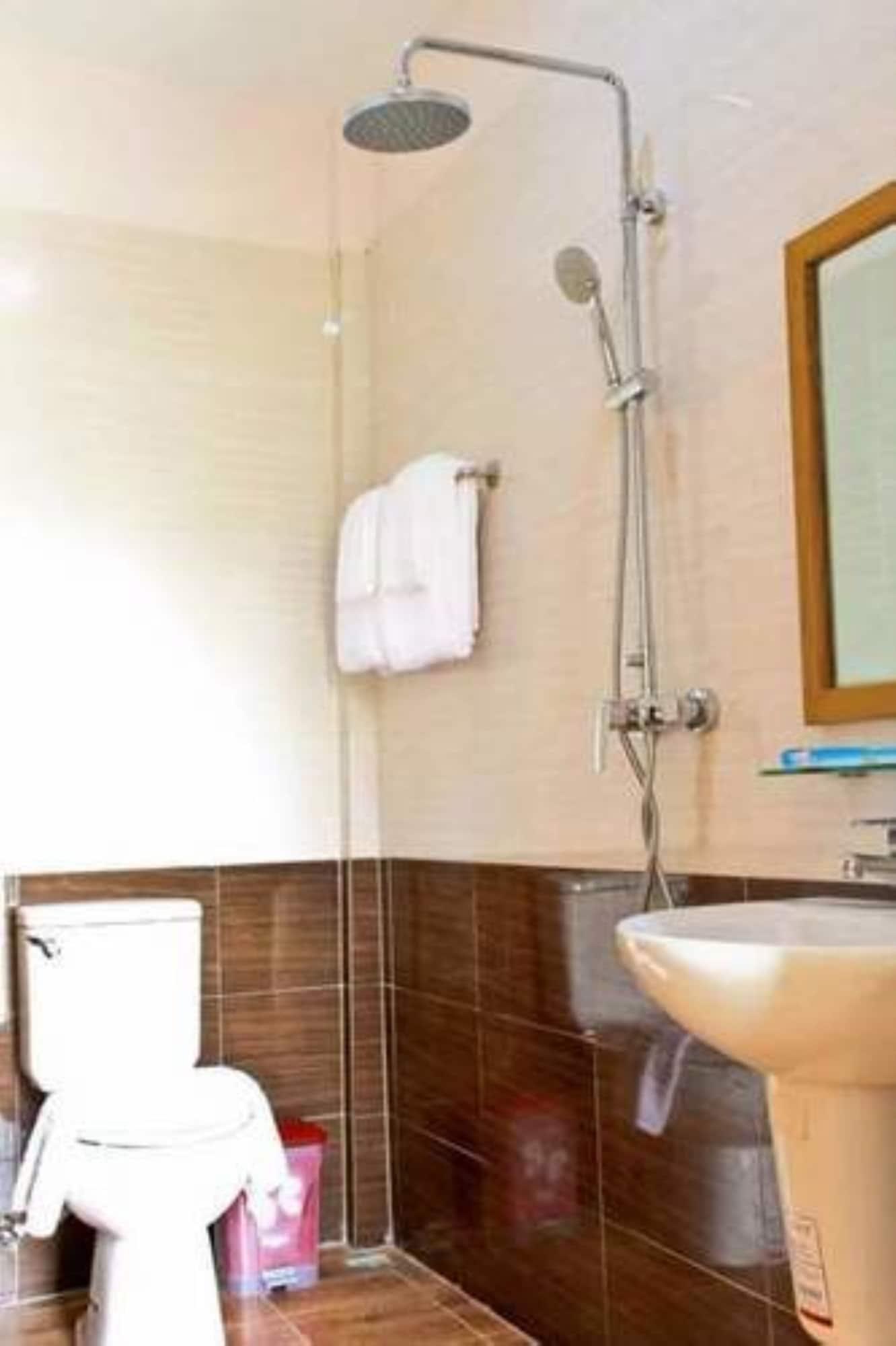 Hotel 7 Mile Янгон Екстер'єр фото