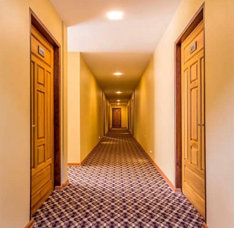 Hotel 7 Mile Янгон Екстер'єр фото