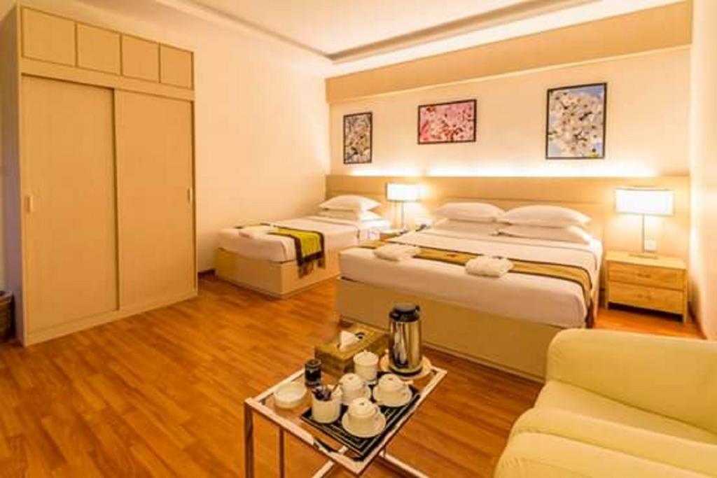 Hotel 7 Mile Янгон Екстер'єр фото